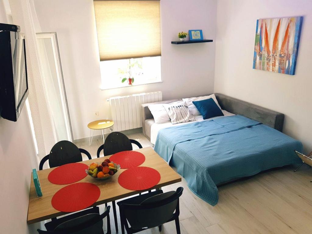 Villa Ulika - 3 Apt For 4 Persons Pula Extérieur photo